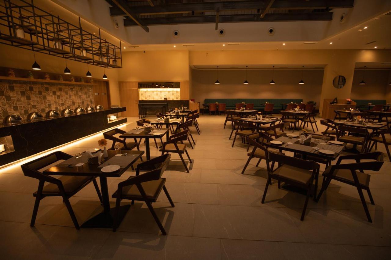 The Vern At Blvd 纳西克 外观 照片