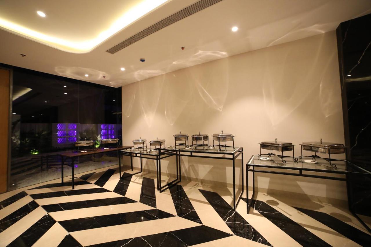 The Vern At Blvd 纳西克 外观 照片