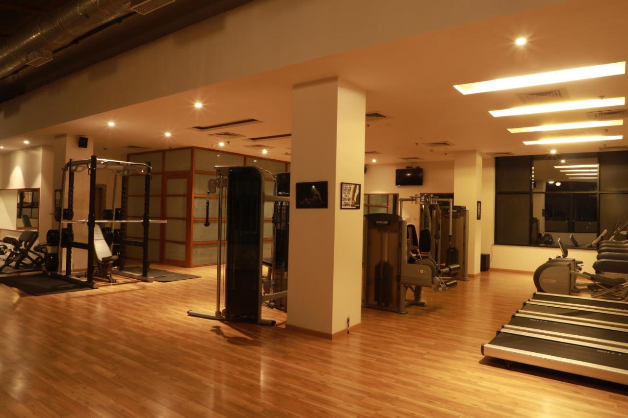 The Vern At Blvd 纳西克 外观 照片