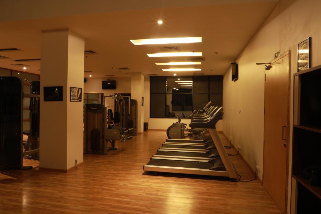 The Vern At Blvd 纳西克 外观 照片